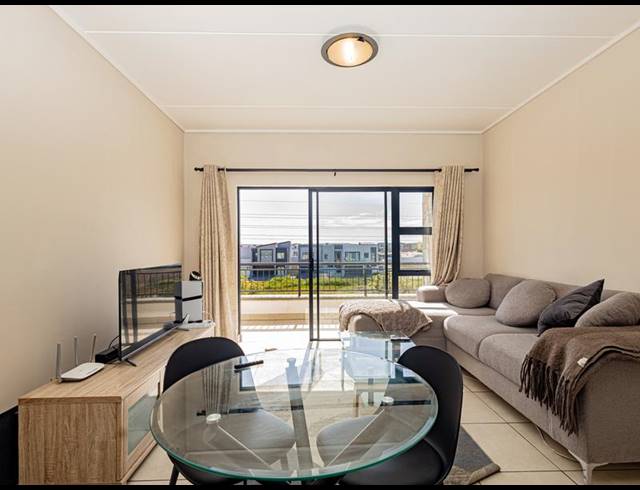 1 BEDROOM APARTMENT FOR SALE IN SANDOWN